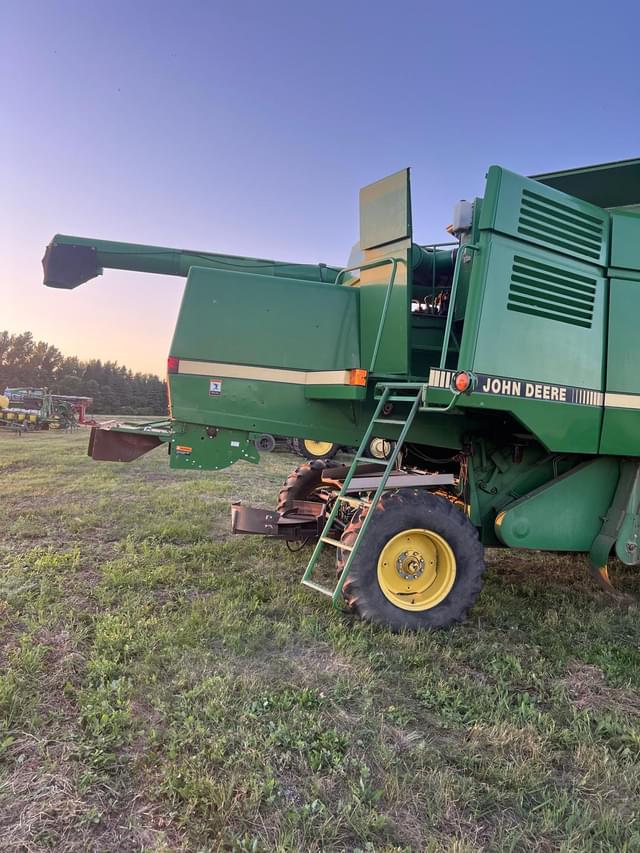 Image of John Deere 9600 equipment image 1