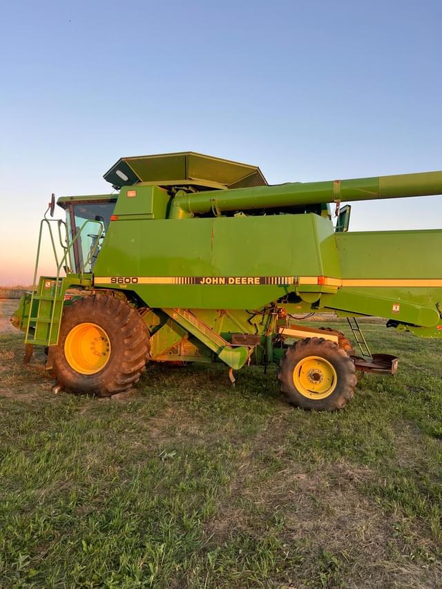 Image of John Deere 9600 equipment image 4