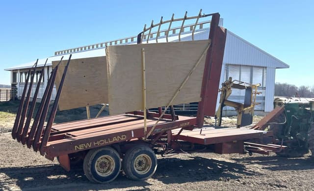 Image of New Holland 1033 equipment image 2