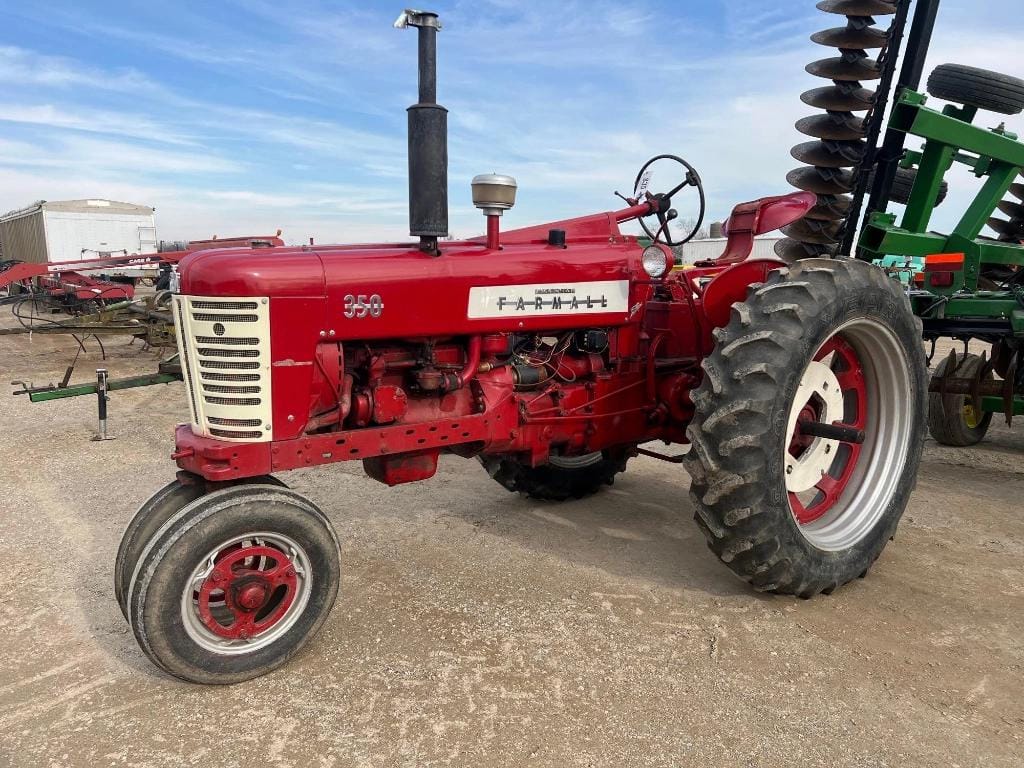 Main image Farmall 350
