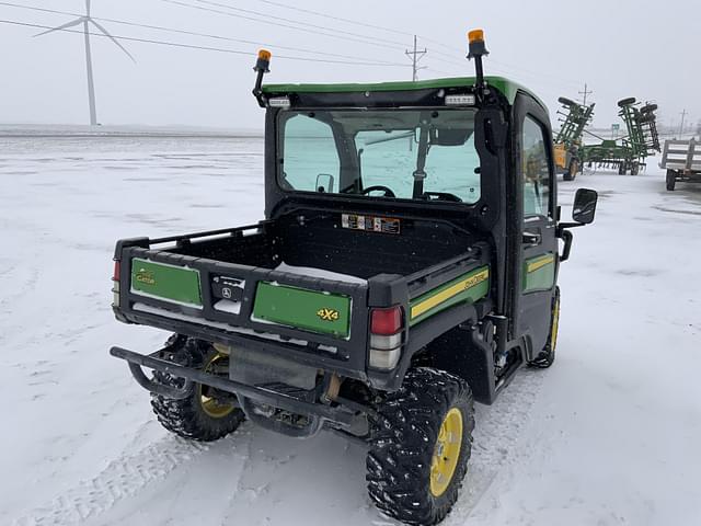 Image of John Deere XUV 835R equipment image 2