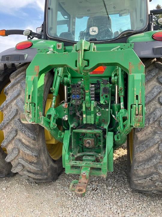 Image of John Deere 8360R equipment image 2