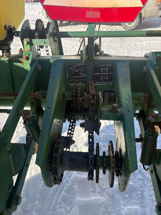 Image of John Deere 7000 equipment image 4