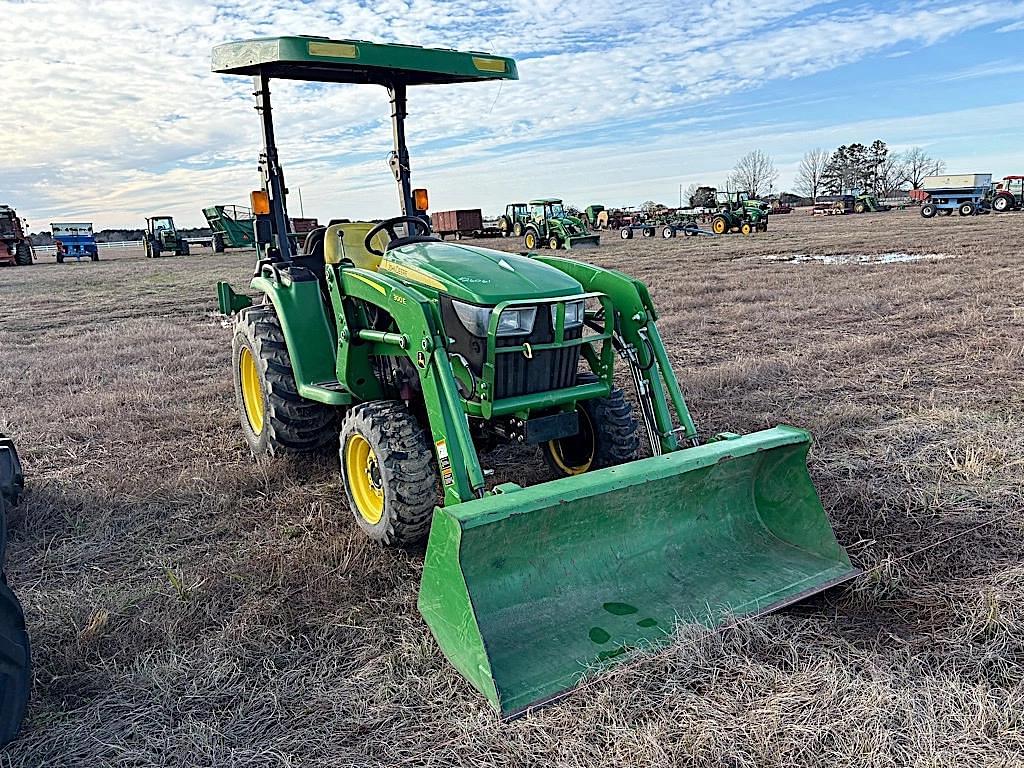 Image of John Deere 3038E Primary image