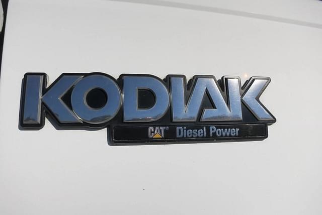 Image of Chevrolet Kodiak equipment image 2