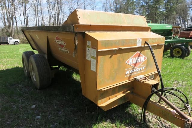 Image of Kuhn Knight 8114 equipment image 2
