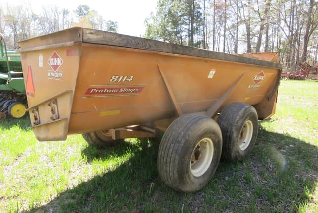 Image of Kuhn Knight 8114 equipment image 4