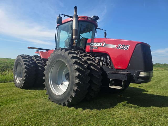 Image of Case IH Steiger 335 equipment image 1