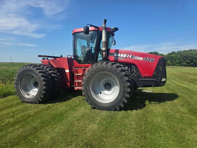 Image of Case IH Steiger 335 equipment image 4