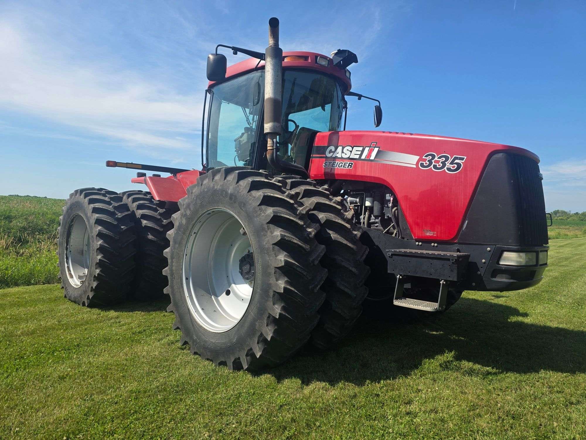 2009 Case IH Steiger 335 Equipment Image0