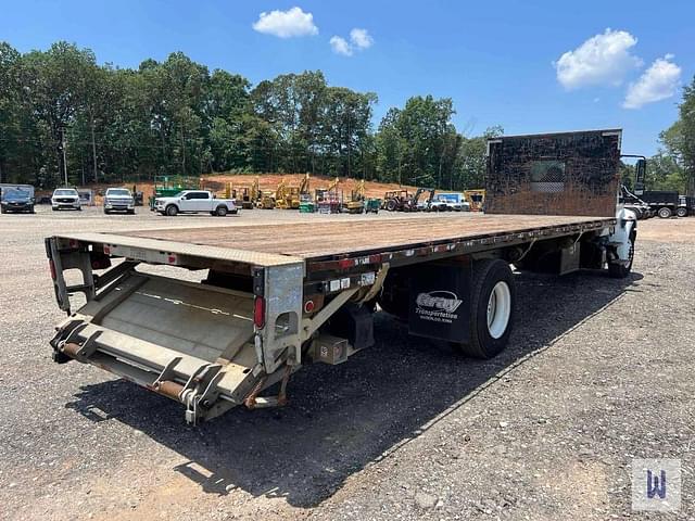 Image of International Durastar 4300 equipment image 3