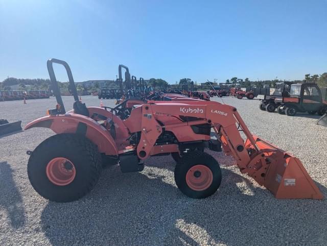 Image of Kubota M5660SU equipment image 3