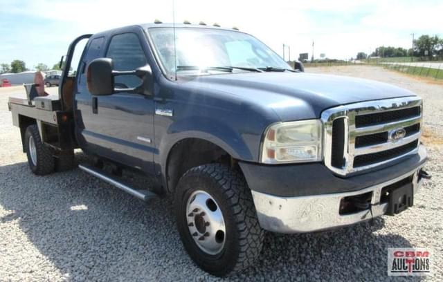 Image of Ford F-350 equipment image 1