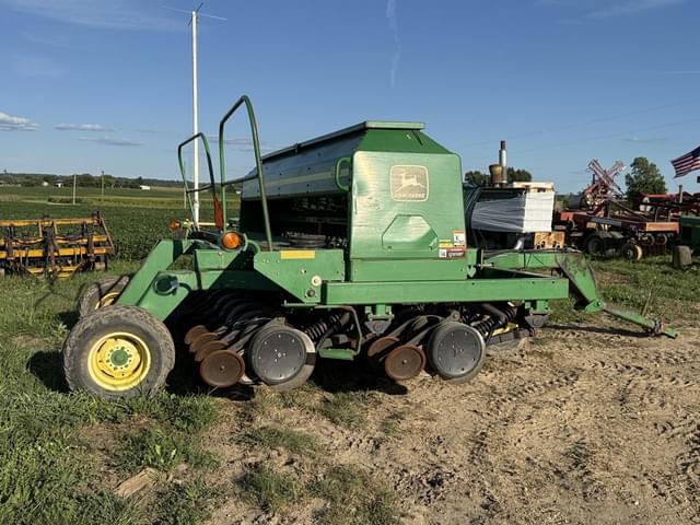 Image of John Deere 1560 equipment image 2