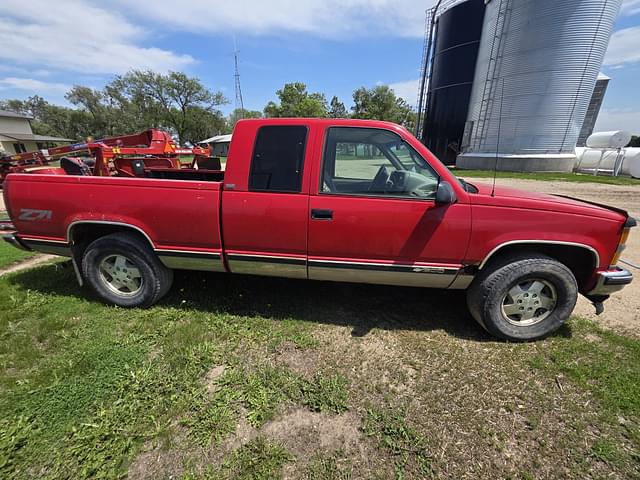 Image of Chevrolet 1500 equipment image 2