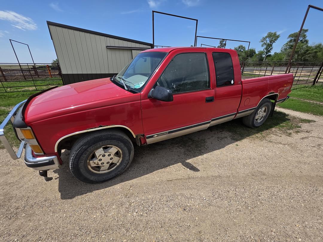 Image of Chevrolet 1500 Primary image