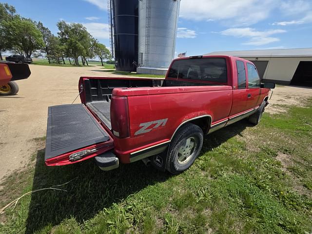 Image of Chevrolet 1500 equipment image 4