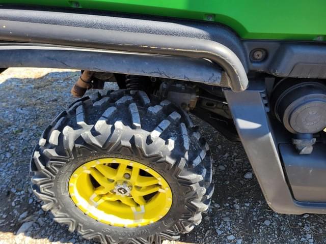 Image of John Deere XUV 835R equipment image 4
