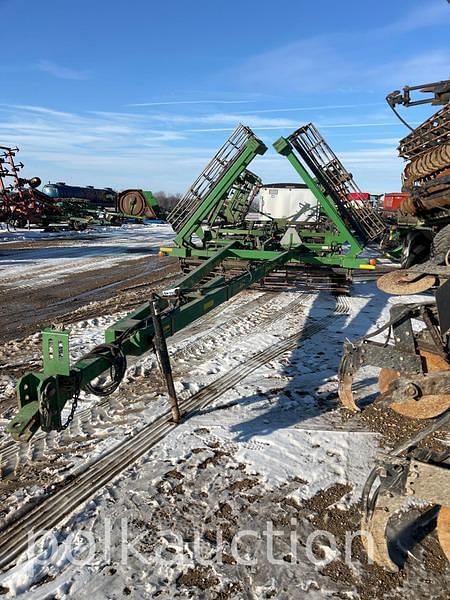 Image of John Deere 200 equipment image 1