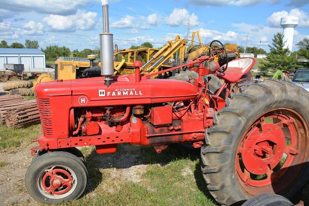 Image of Farmall H Primary image