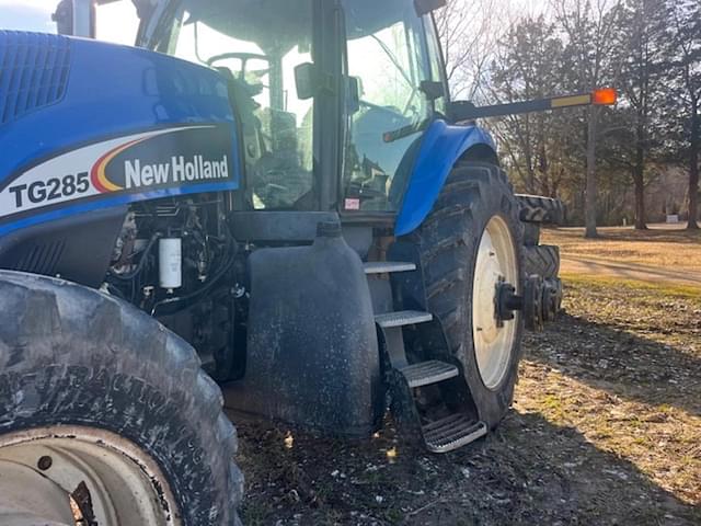 Image of New Holland TG285 equipment image 4