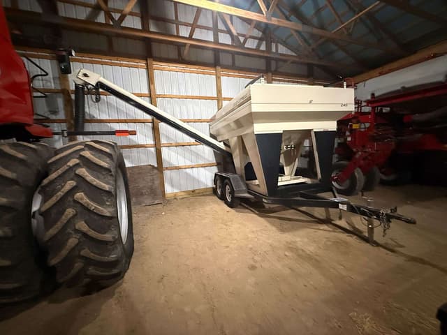 Image of Friesen 240 equipment image 1