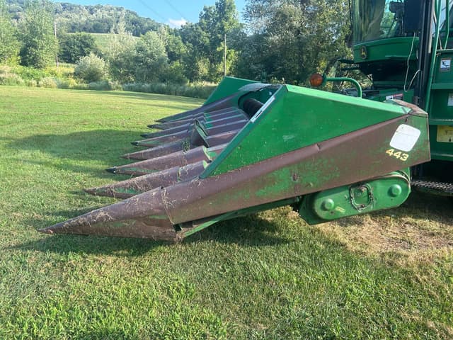 Image of John Deere 443 equipment image 3