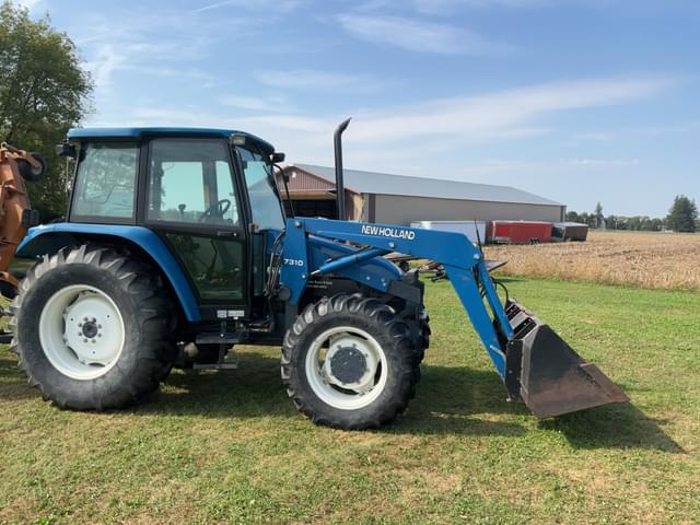 Image of Ford-New Holland 6635 equipment image 2