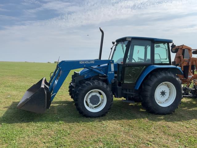 Image of Ford-New Holland 6635 equipment image 4