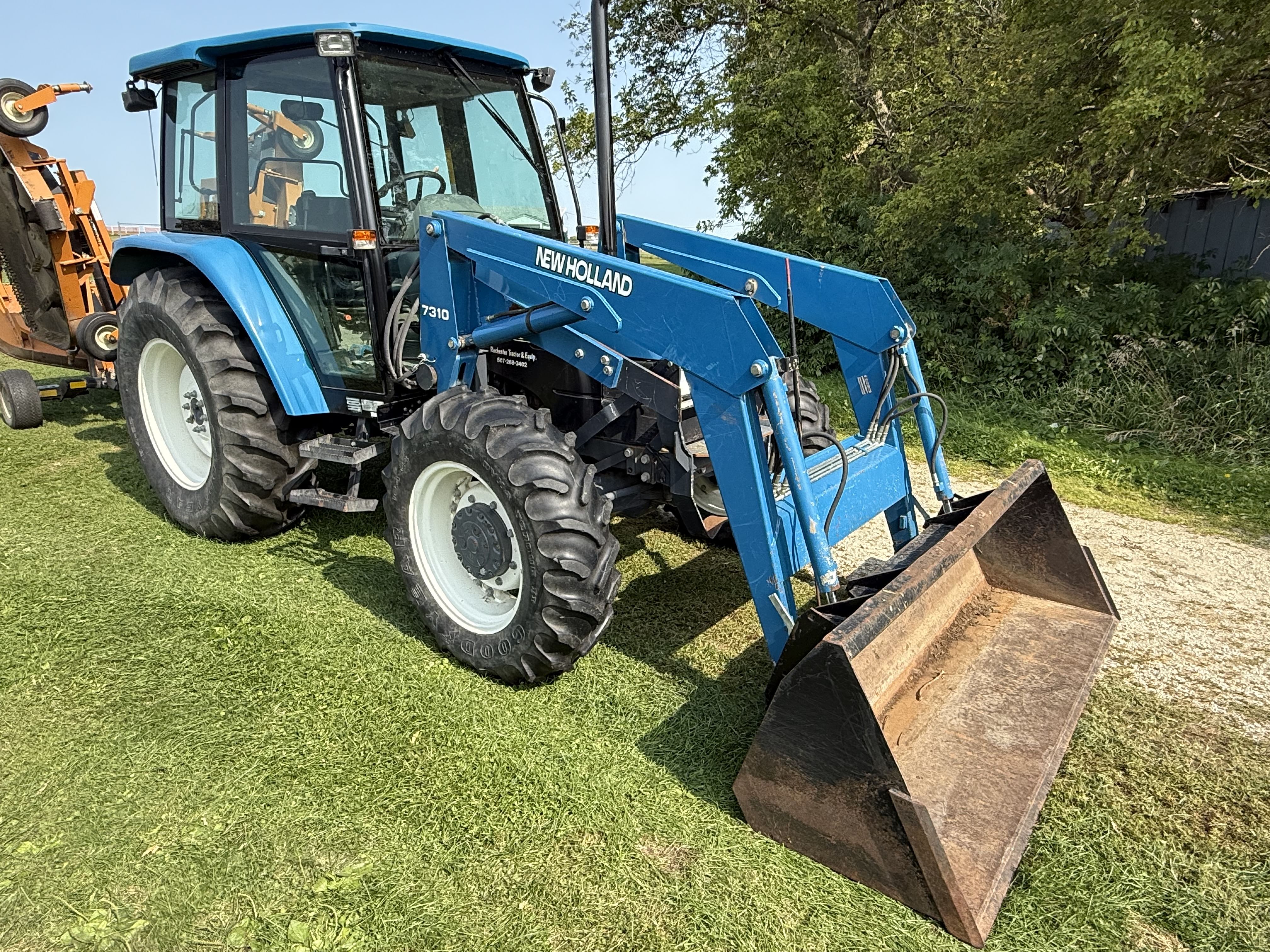 1998 Ford-New Holland 6635 Equipment Image0