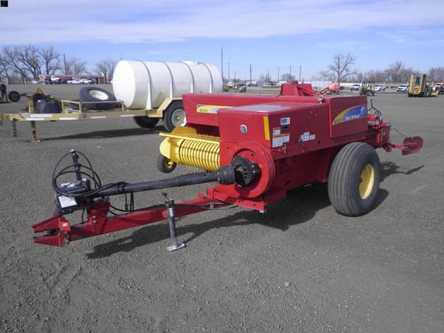 Image of New Holland BC5070 equipment image 3