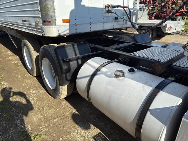 Image of International ProStar equipment image 4