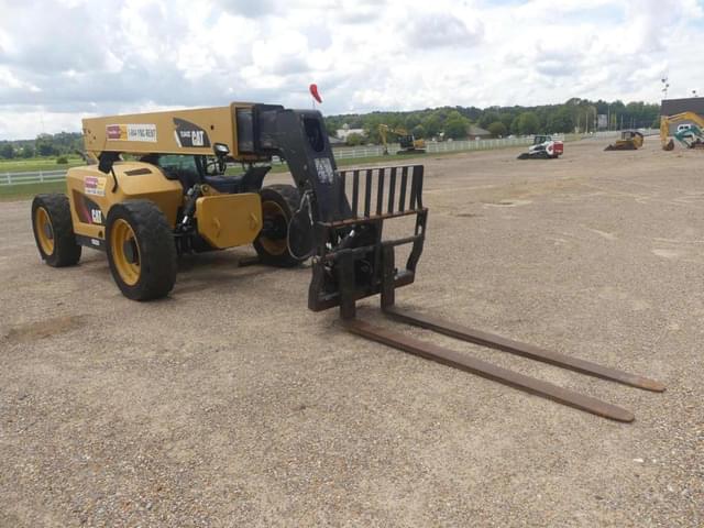 Image of Caterpillar TL943C equipment image 1