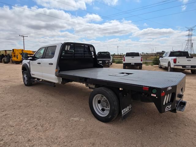Image of Ford F-550 equipment image 2