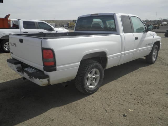 Image of Dodge Ram 1500 equipment image 4