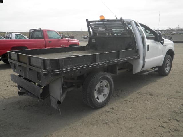 Image of Ford F-250 equipment image 4