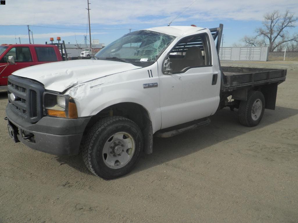 2006 Ford F-250 Equipment Image0