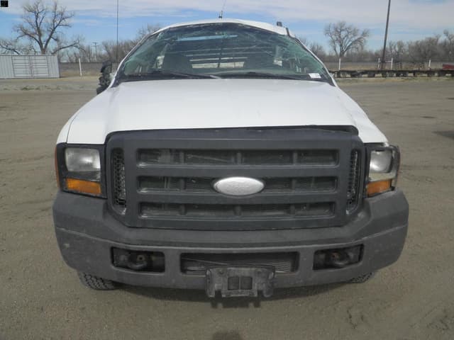 Image of Ford F-250 equipment image 1