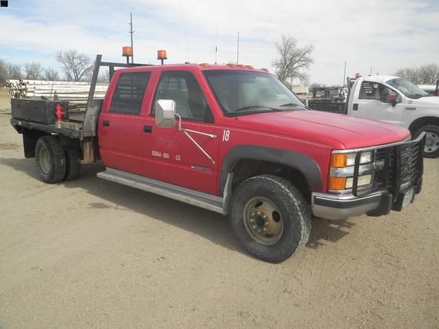 Image of Chevrolet 3500 equipment image 2