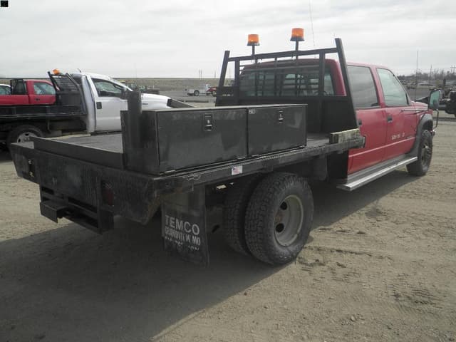 Image of Chevrolet 3500 equipment image 4