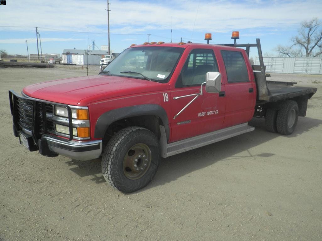 1994 Chevrolet 3500 Equipment Image0