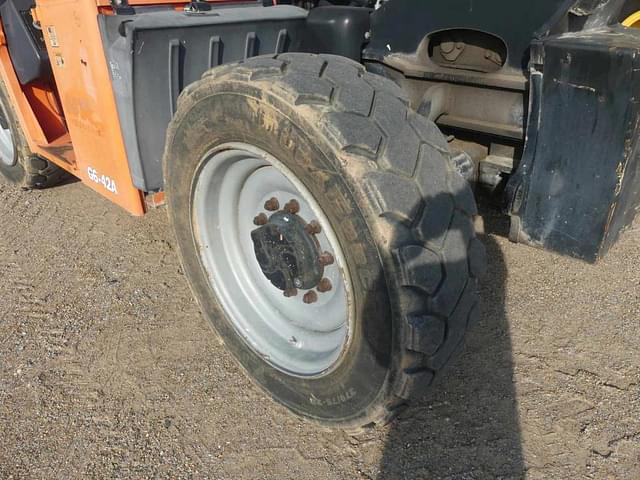 Image of JLG G6-42A equipment image 4