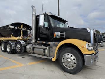 Main image Freightliner Coronado