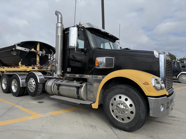 Image of Freightliner Coronado equipment image 1