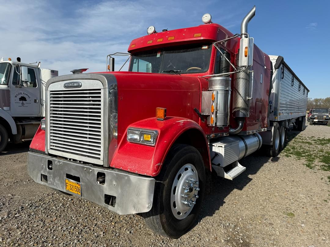 Image of Freightliner Classic Primary image