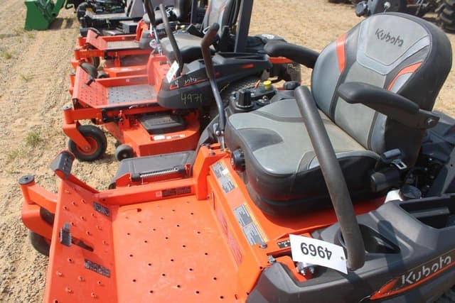 Image of Kubota Z422 equipment image 3