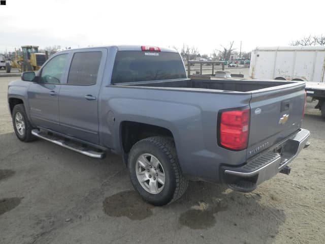 Image of Chevrolet Silverado equipment image 4