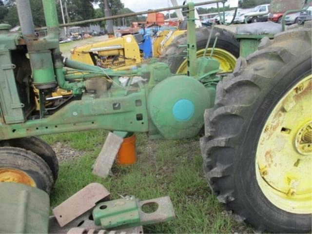 Image of John Deere A equipment image 3