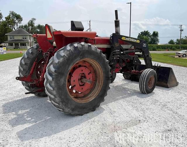 Image of International Harvester 856 equipment image 4