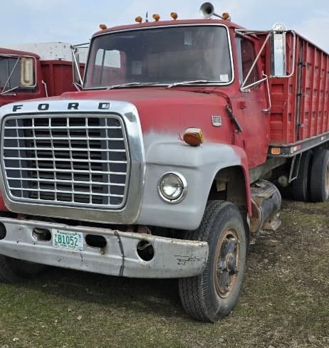 Image of Ford 880 equipment image 1